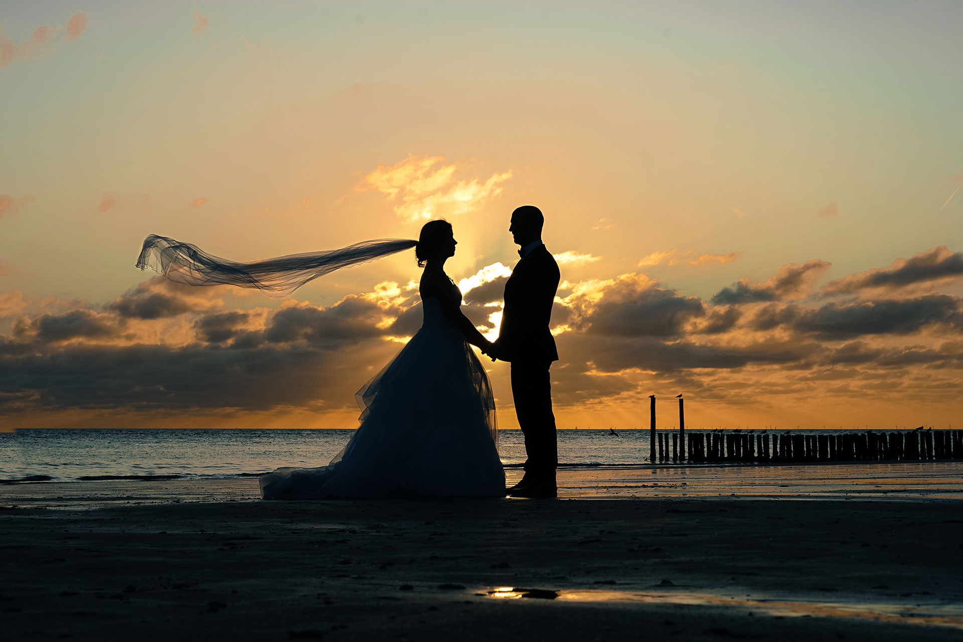 5 Reasons to Host Your Wedding on the Water